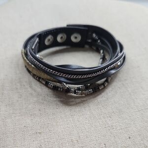 Stella & dot Gray and Silver Wrap Bracelet